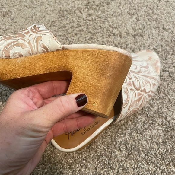 PATRICIA NASH VALENA WHITE COPPER TOOLED LEATHER CLOGS SHOES SIZE 7.5 - Picture 7 of 9